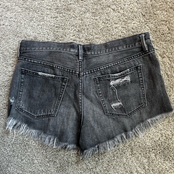We The Free Black Jean Shorts Distressed Raw Hem - Picture 2 of 3